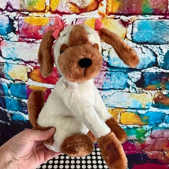 Vintage 1976 DAKIN Puppy Love Hugging Puppy Dog Stuffed Animal Plush Toy 9" - Picture 1 of 6